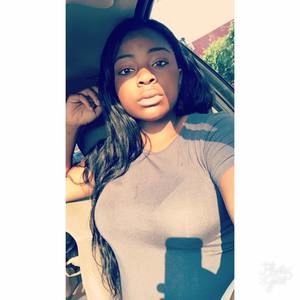 Meet your Posher, Théa